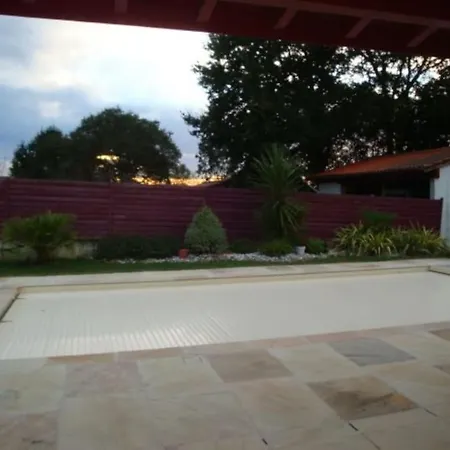 Grande Maison Au Pays Basque Avec Piscine Chauffee Vakantiehuis