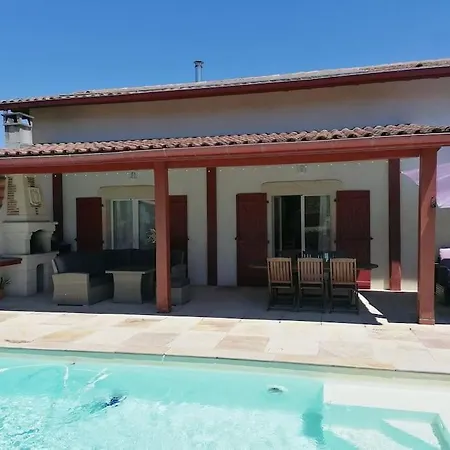 Grande Maison Au Pays Basque Avec Piscine Chauffee Jatxou
