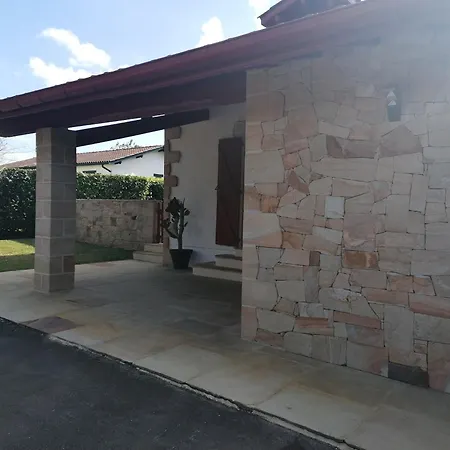 Casa vacanze Grande Maison Au Pays Basque Avec Piscine Chauffee
